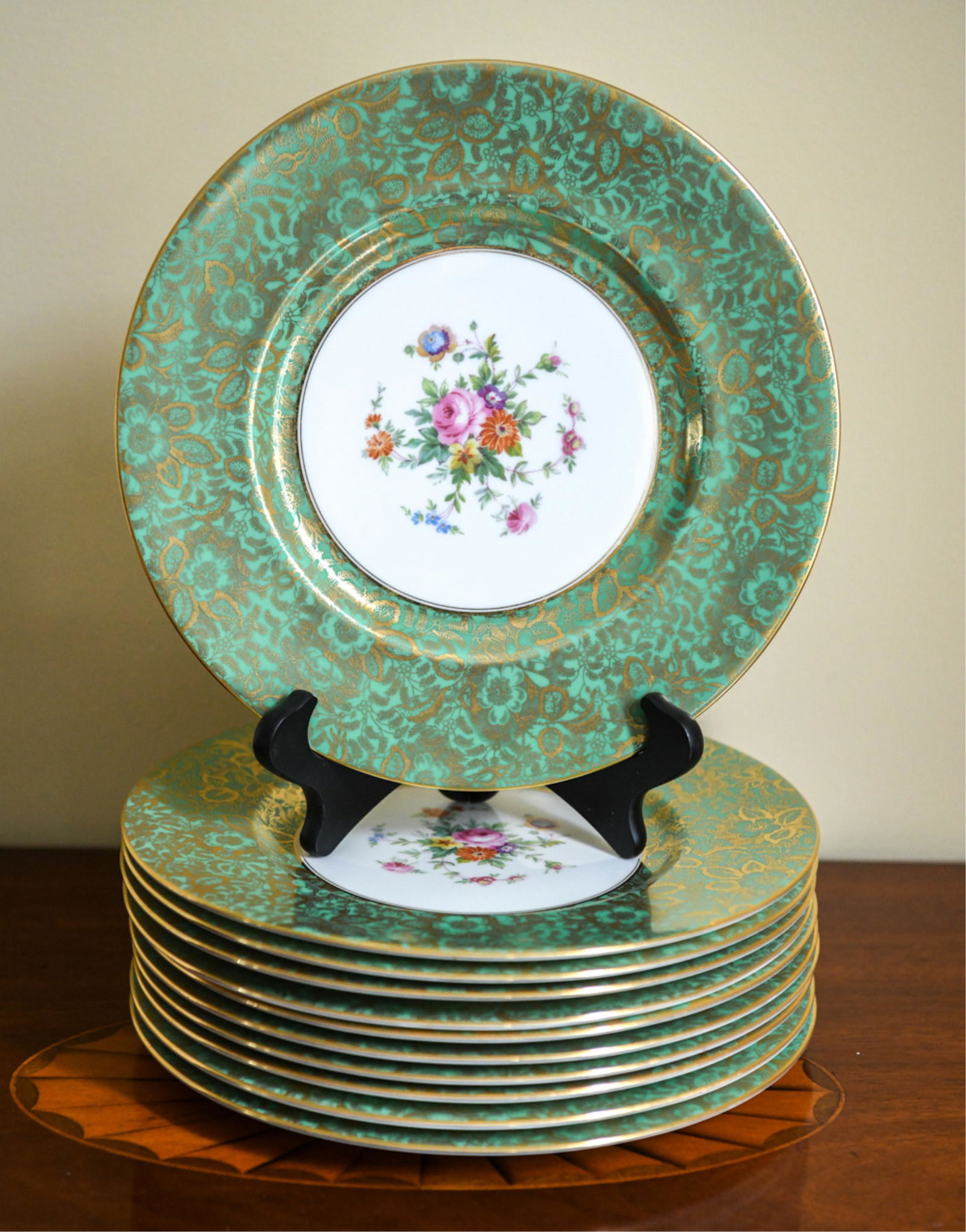 (11) MINTONS PORCELAIN DINNER PLATES (1 of 8)