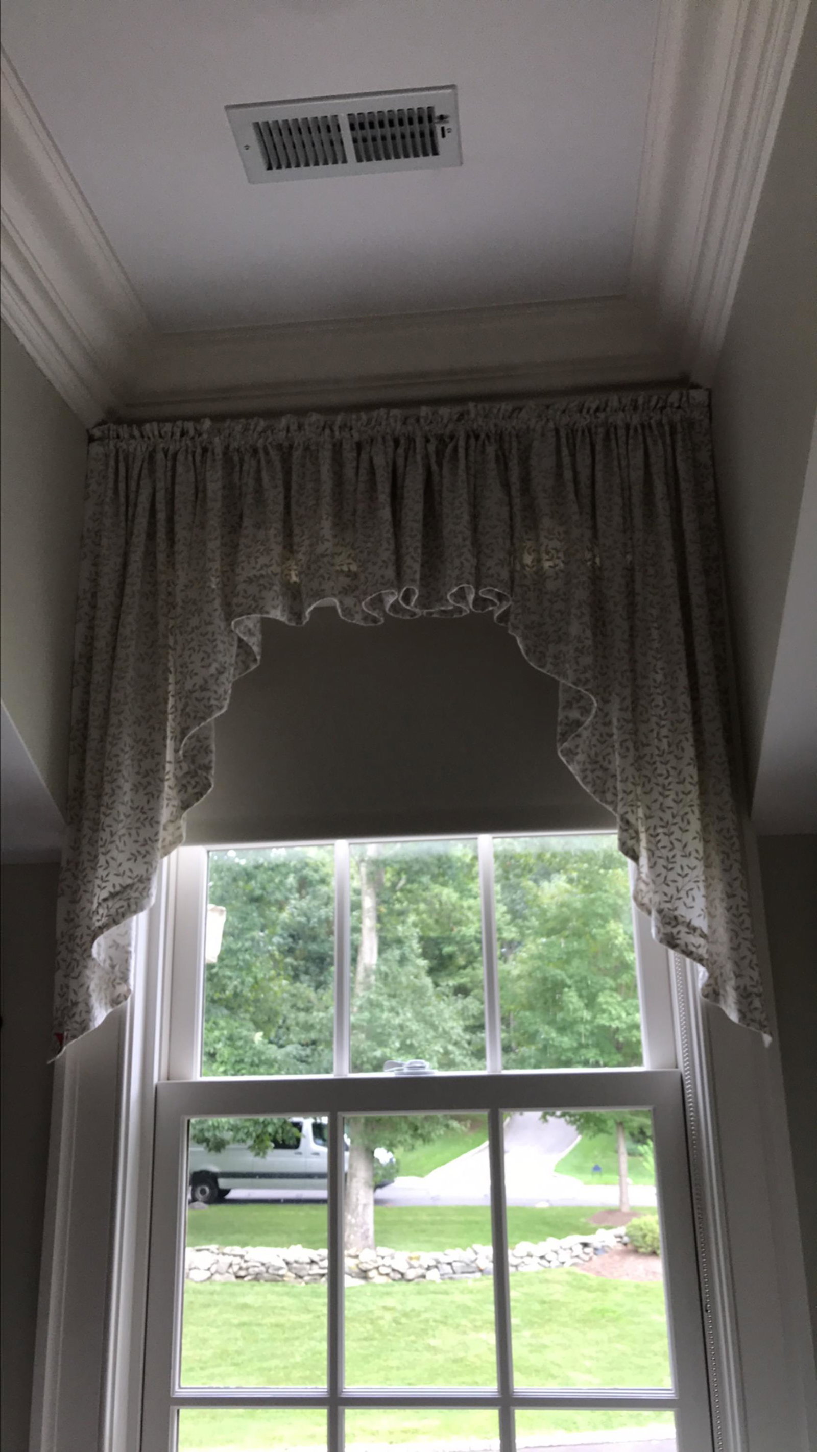 PAIR OF CUSTOM VINE MOTIF VALENCES: With neutral tone vine motif. Dimensions: (As shown) H 39.5" x W 39.5" Condition: No issues to note.