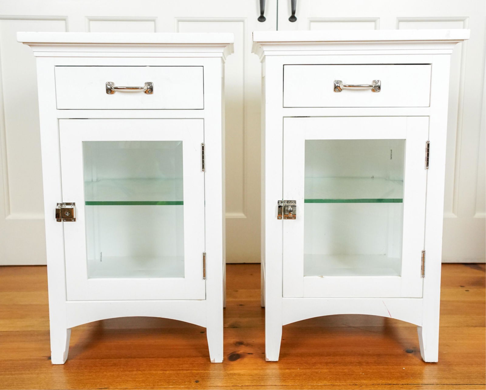 PAIR OF RESTORATION HARDWARE NIGHTSTANDS (1 of 20)