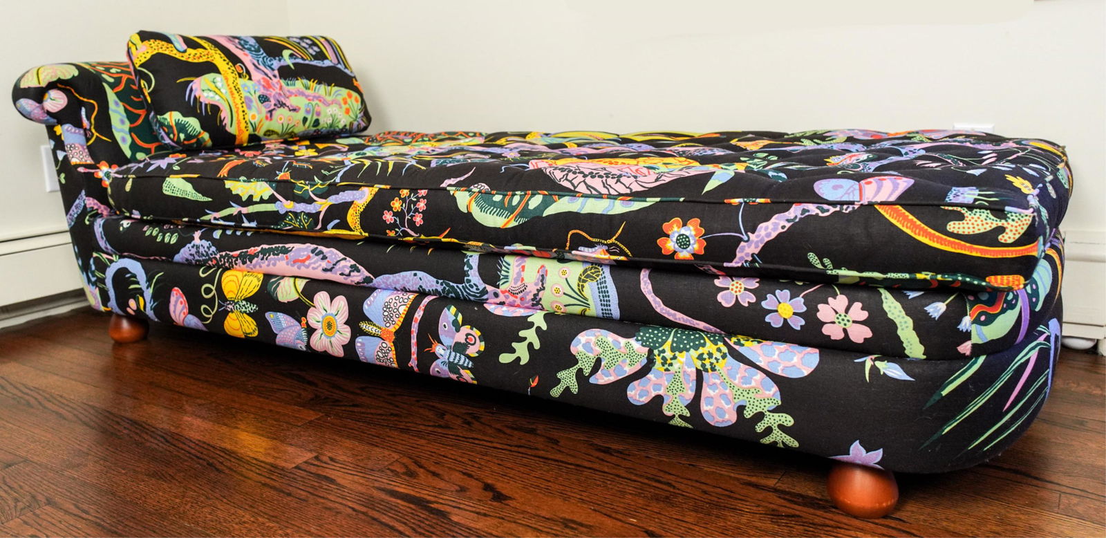 WHIMSICAL TUFTED DAYBED (1 of 20)