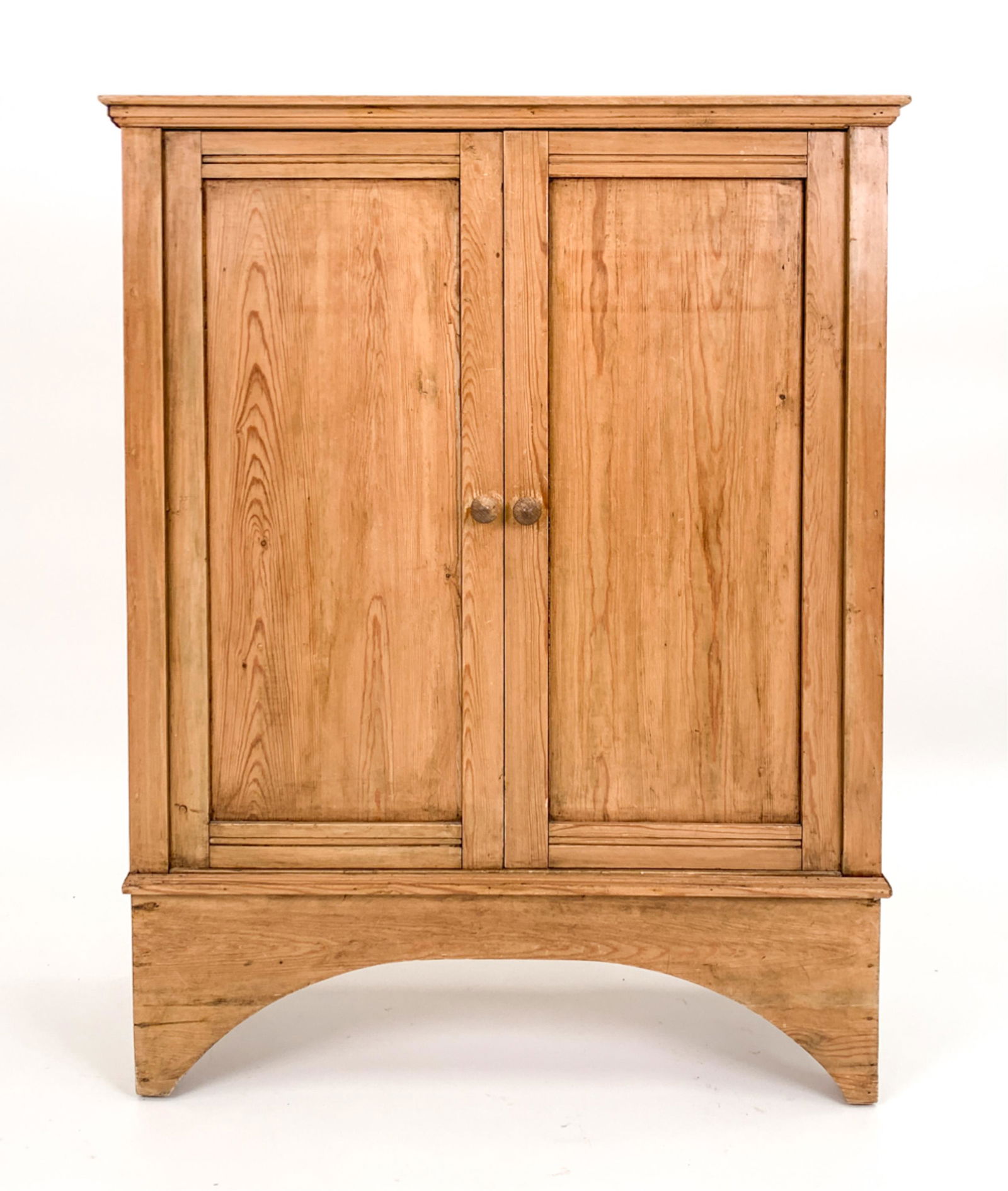 PINE CUPBOARD (1 of 10)