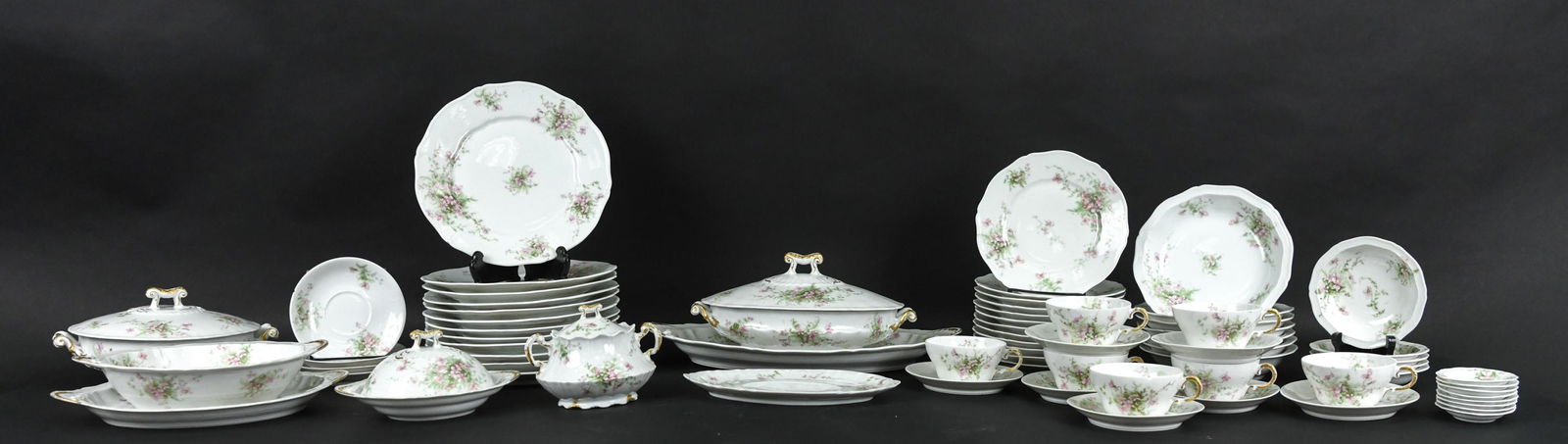 ANTIQUE (71) PC. HAVILAND LIMOGES DINNER SERVICE (1 of 18)