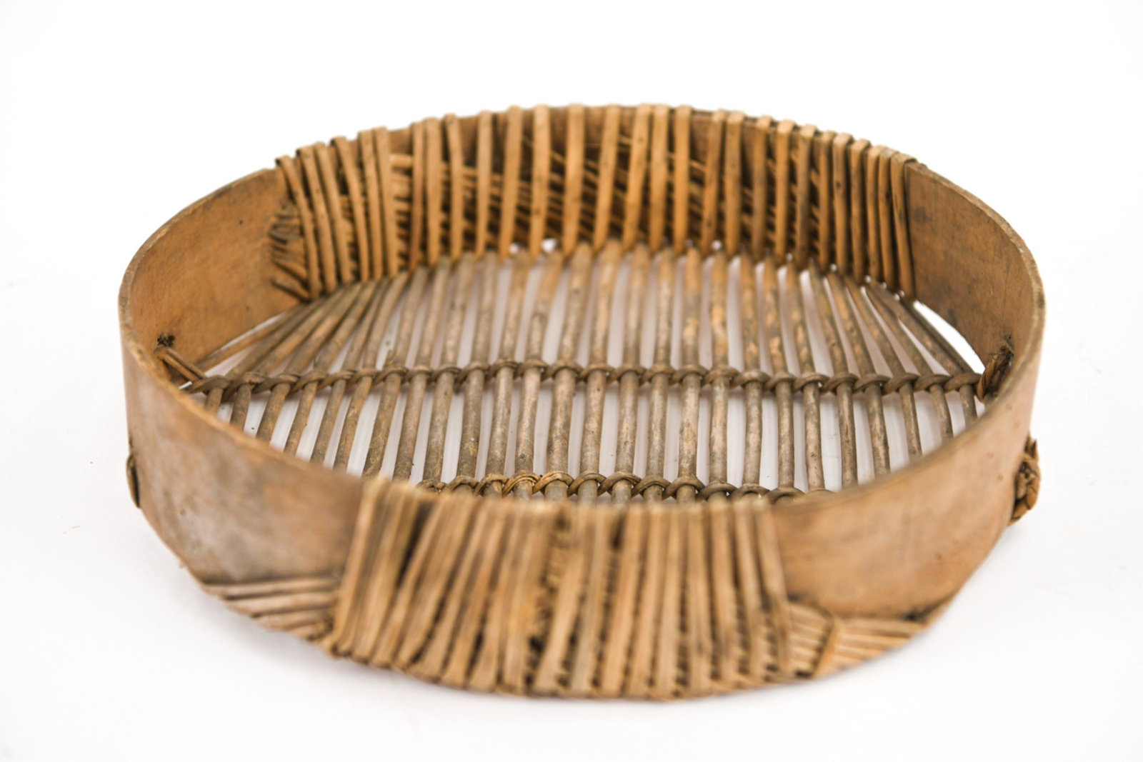 ANTIQUE 19TH C. FRENCH WICKER GRAIN SIFTER (1 of 9)