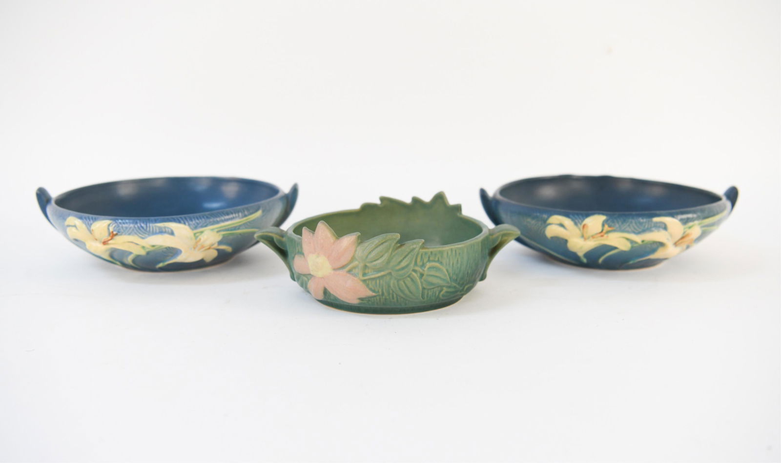 (3) ROSEVILLE BOWLS INCL. CLEMATIS, ZEPHYR LILY Nov 03, 2021