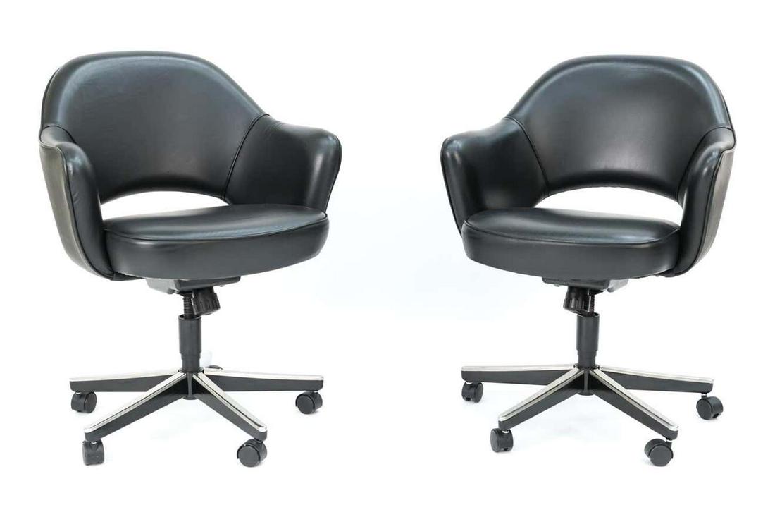 PAIR OF SAARINEN FOR KNOLL EXECUTIVE ARMCHAIRS (1 of 14)