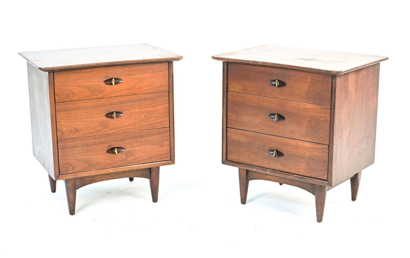 PAIR OF KENT COFFEY NIGHTSTANDS (1 of 14)