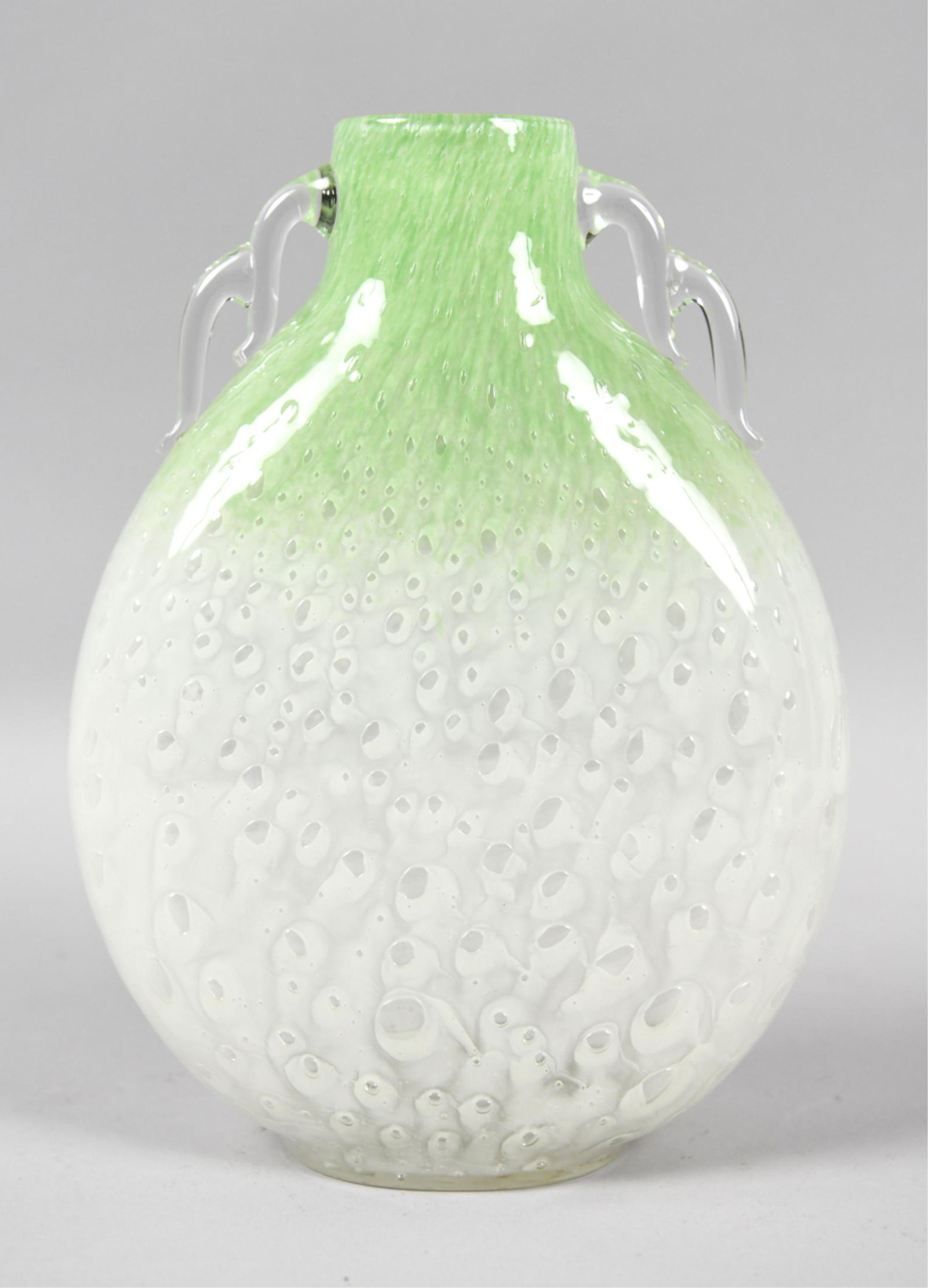 STEUBEN CLUTHRA TWO HANDLE ART GLASS VASE (1 of 12)