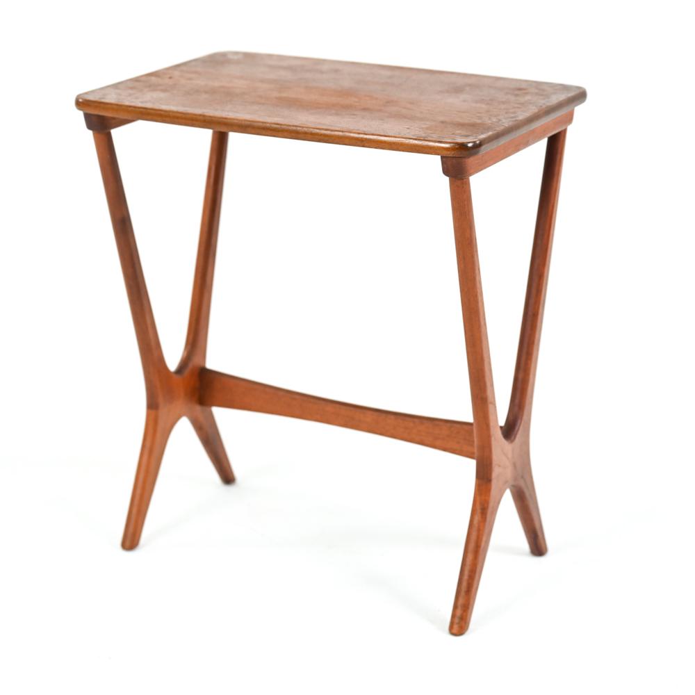 ROSEWOOD ACCENT TABLE, STYLE OF JOHANNES ANDERSEN (1 of 9)