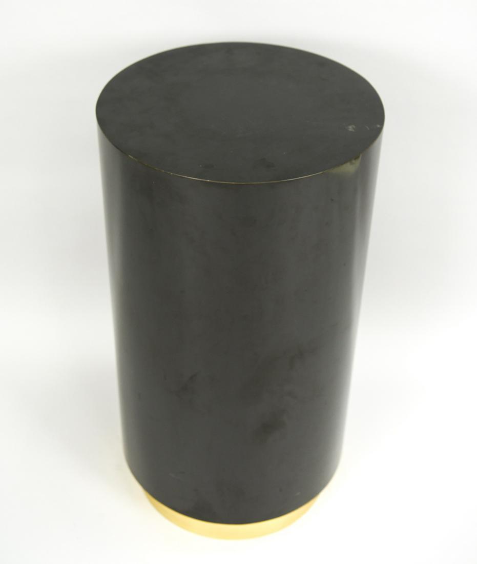 VINTAGE BLACK LACQUER & BRASS ROUND PEDESTAL (1 of 10)