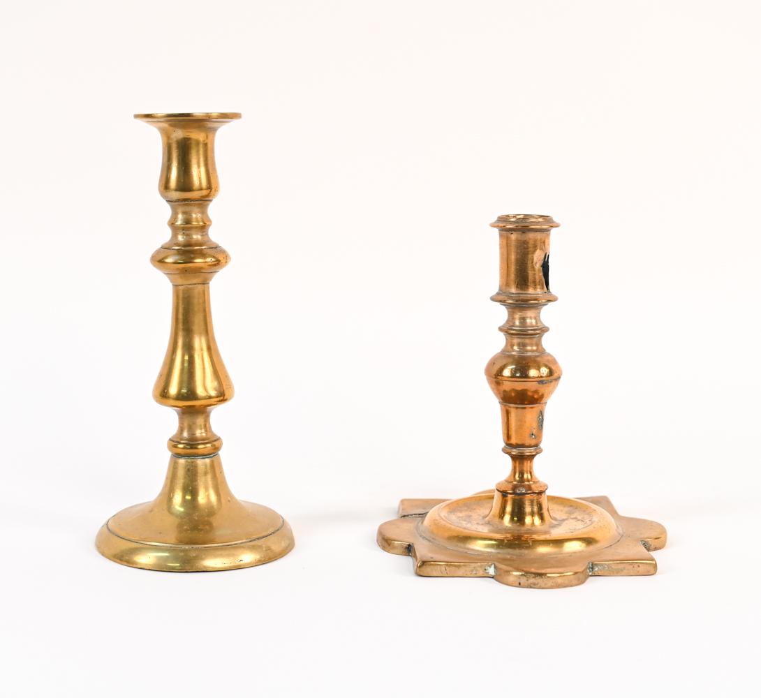 (2) ANTIQUE BRASS CANDLESTICKS (1 of 8)