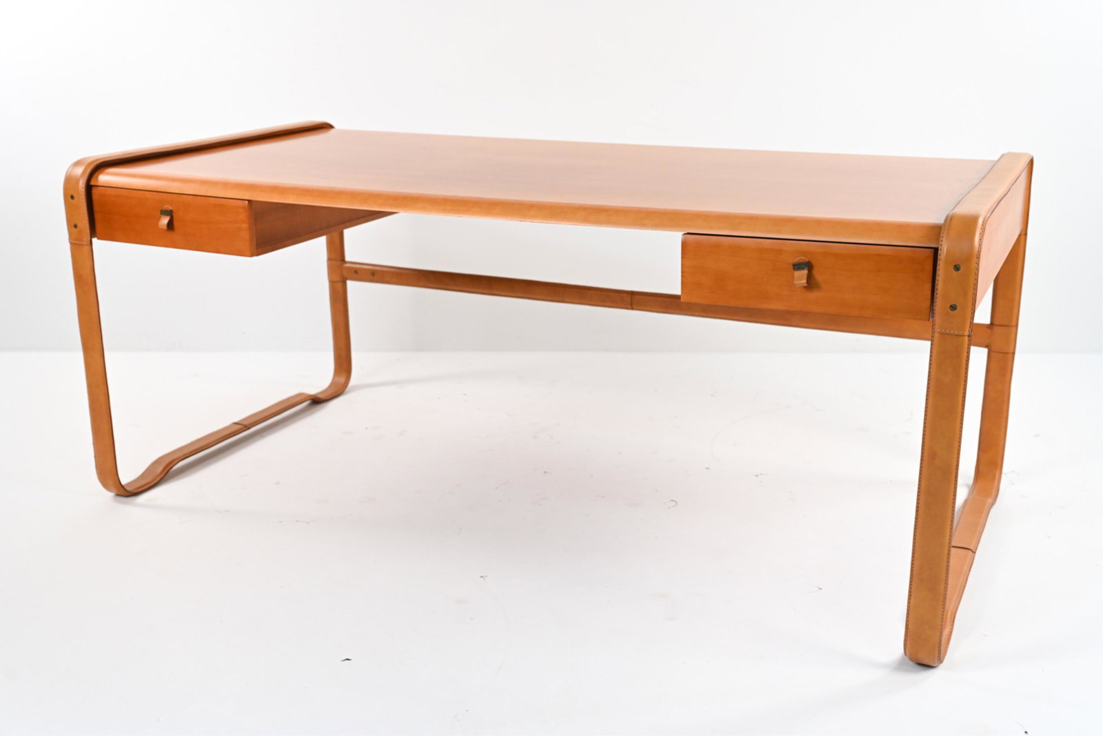 RALPH LAUREN CLIFF HOUSE MAPLE & LEATHER DESK (1 of 20)