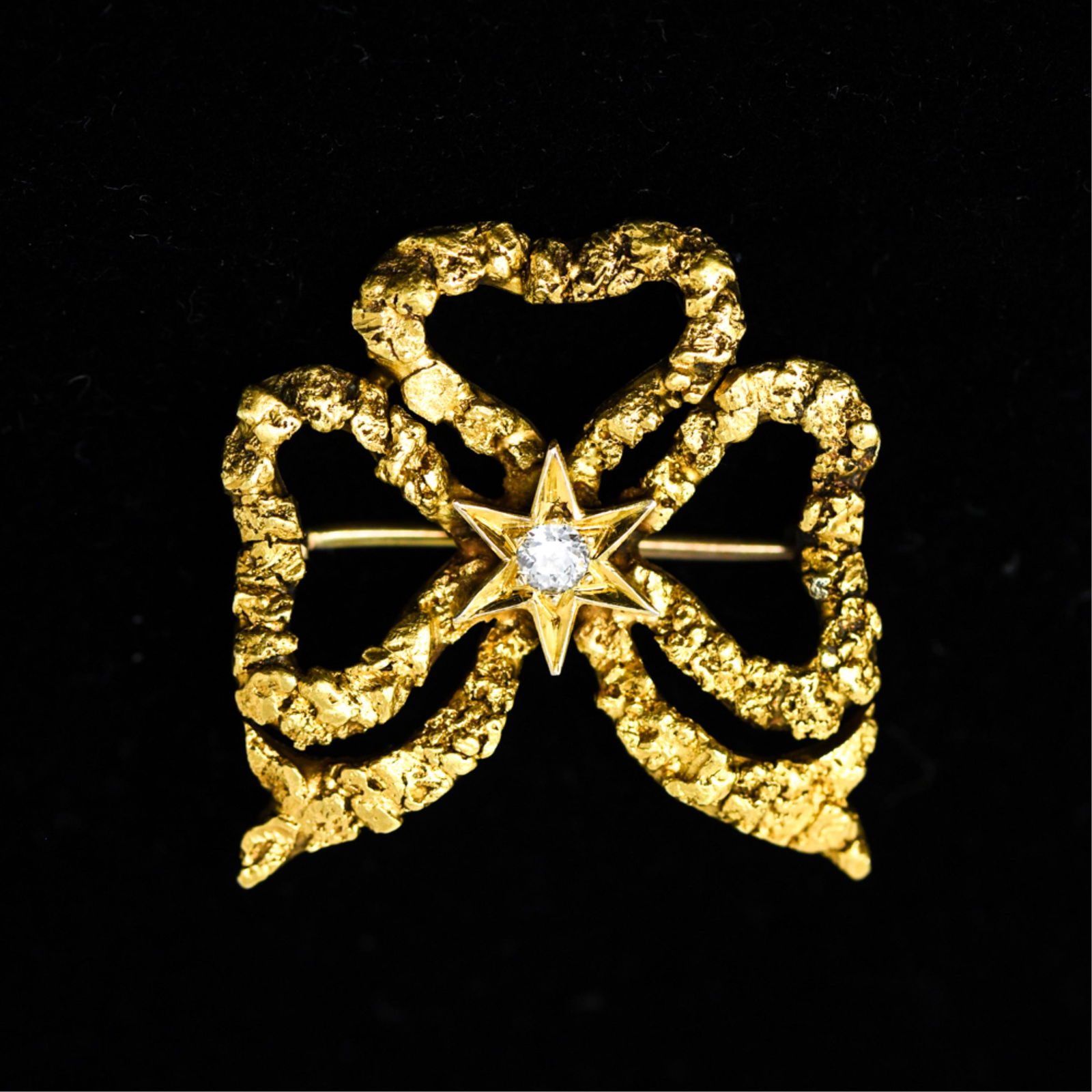 ANTIQUE 18K GOLD & DIAMOND BROOCH (1 of 5)