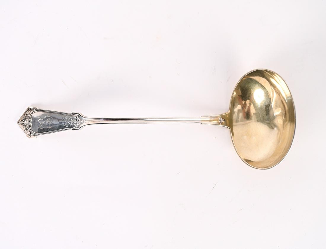 SOLID STERLING SILVER SERVING LADLE (1 of 14)