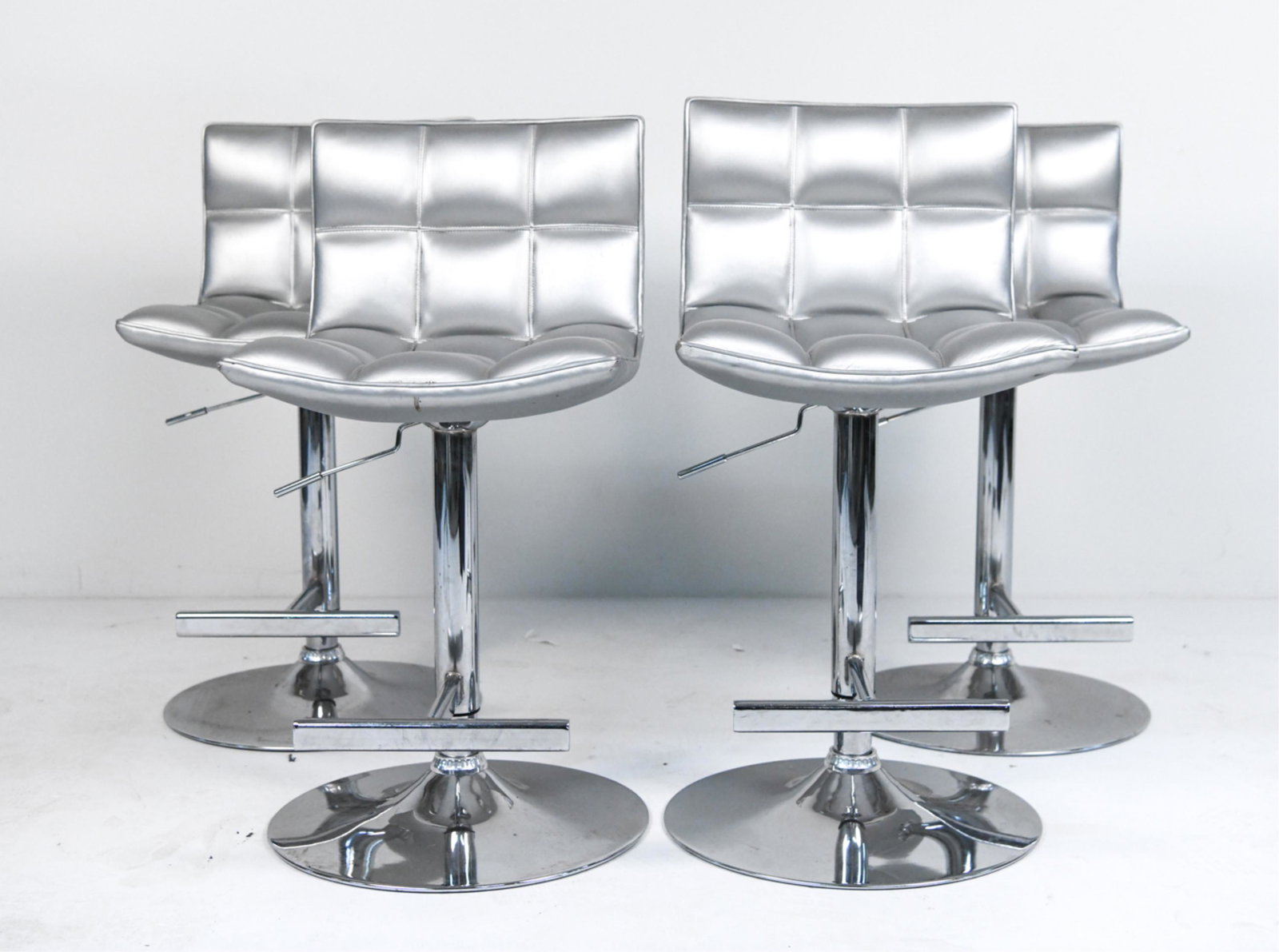 (4) SUNPAN CHROME & VINYL BAR OR COUNTER STOOLS (1 of 9)