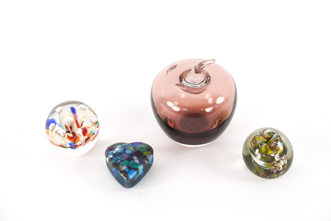 (4) ART GLASS PAPERWEIGHTS INCL. BLENKO (1 of 12)