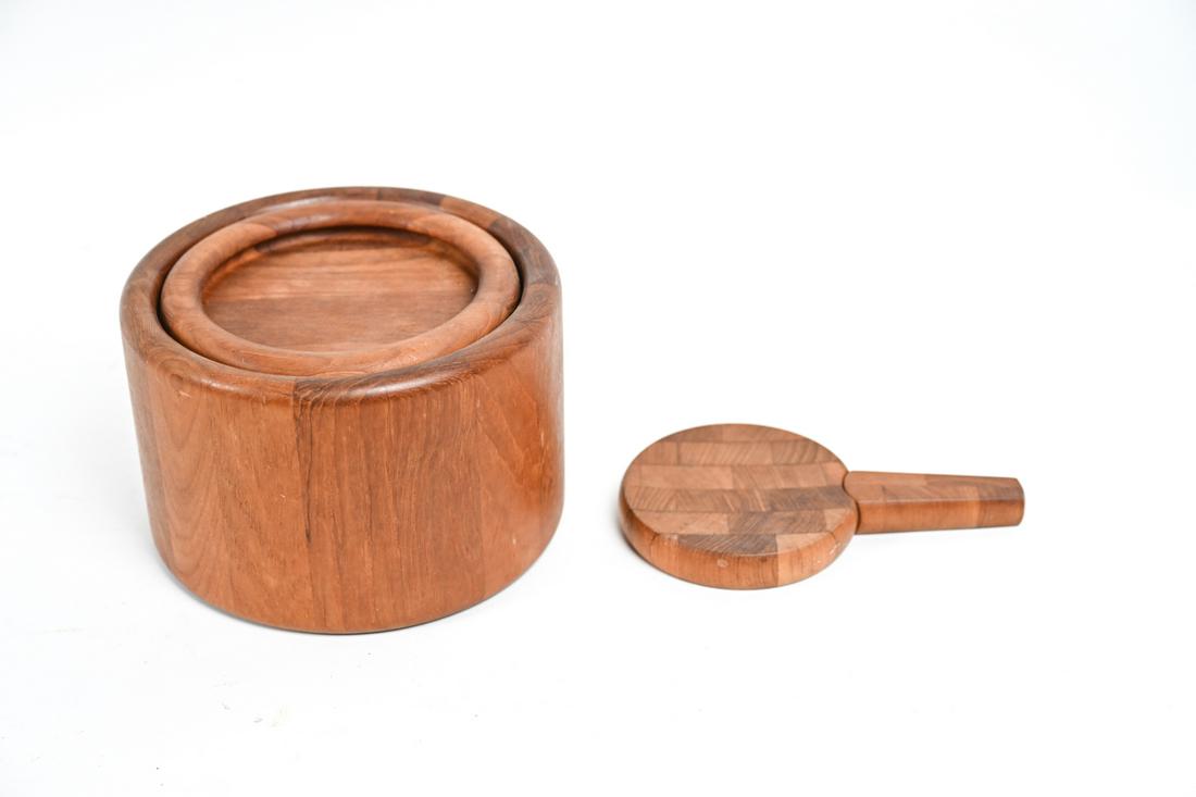 DANISH MID-CENTURY TEAK GROUPING (1 of 11)