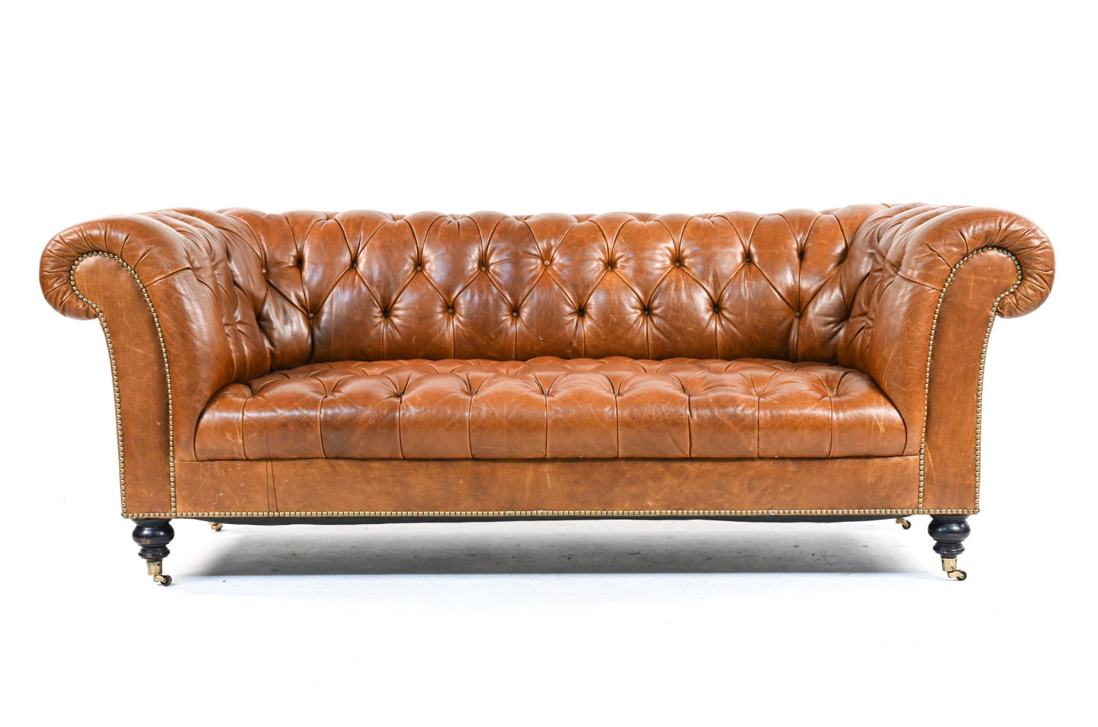 CONTEMPORARY LEATHER SMALL CHESTERFIELD SOFA (1 of 17)