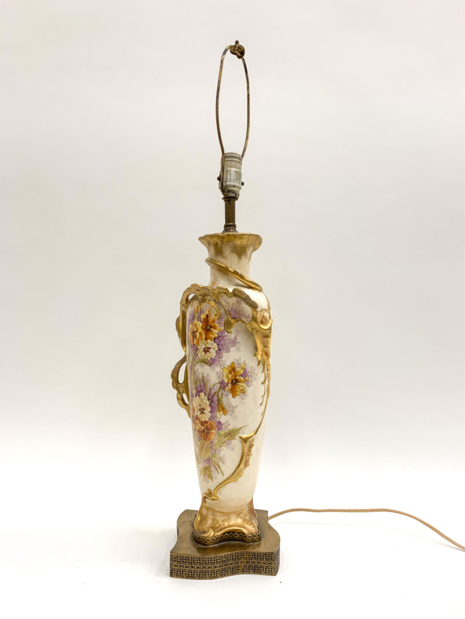 ART NOUVEAU TABLE LAMP (1 of 12)