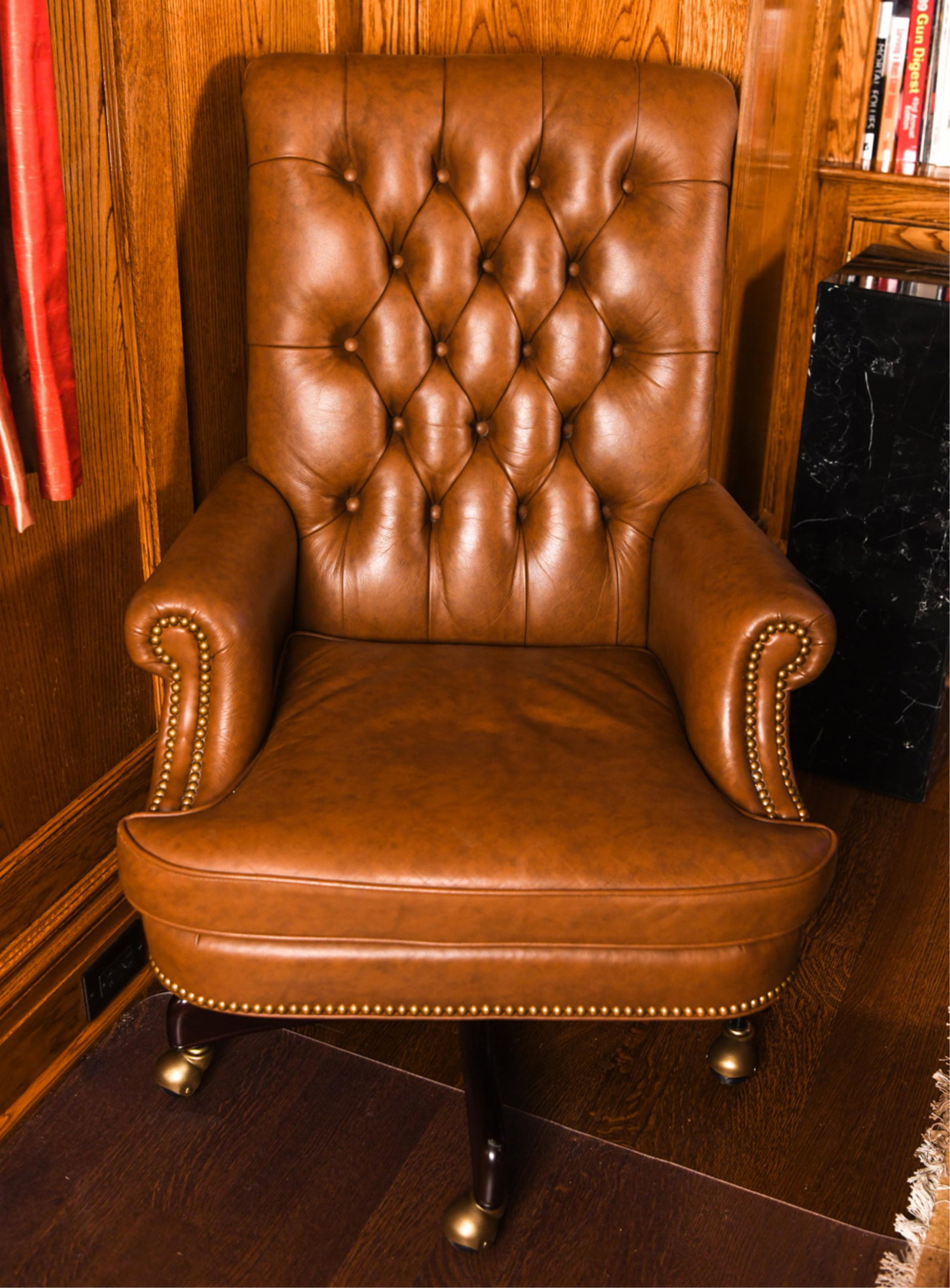 HANCOCK & MOORE LEATHER DESK CHAIR (1 of 7)