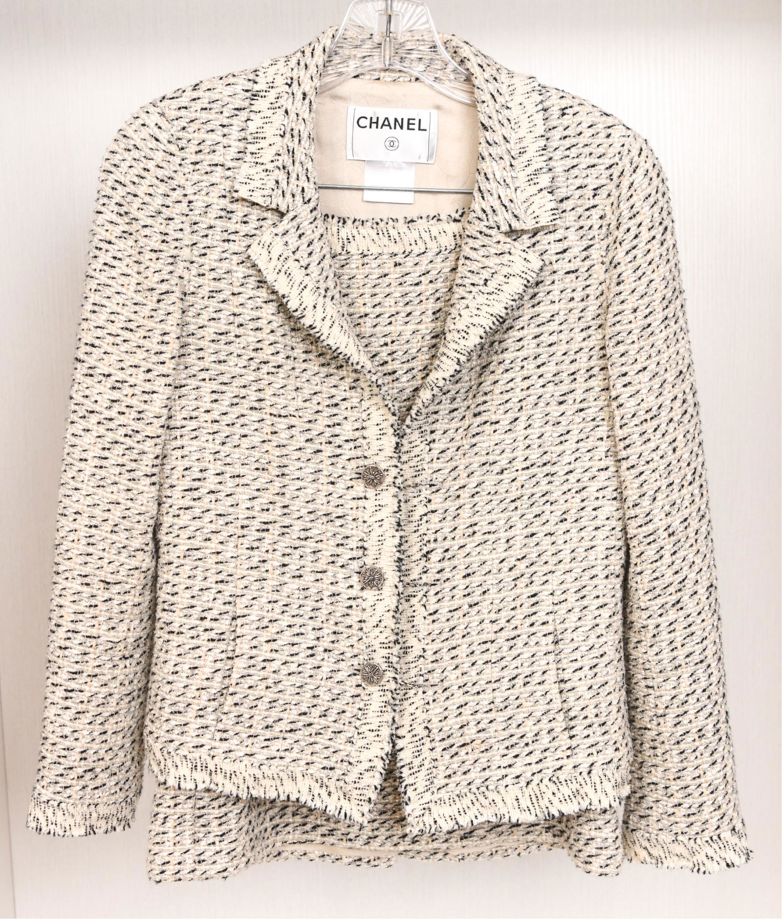 CHANEL AUTUMN 2004 FANTASY TWEED SKIRT SUIT, 34 (1 of 9)