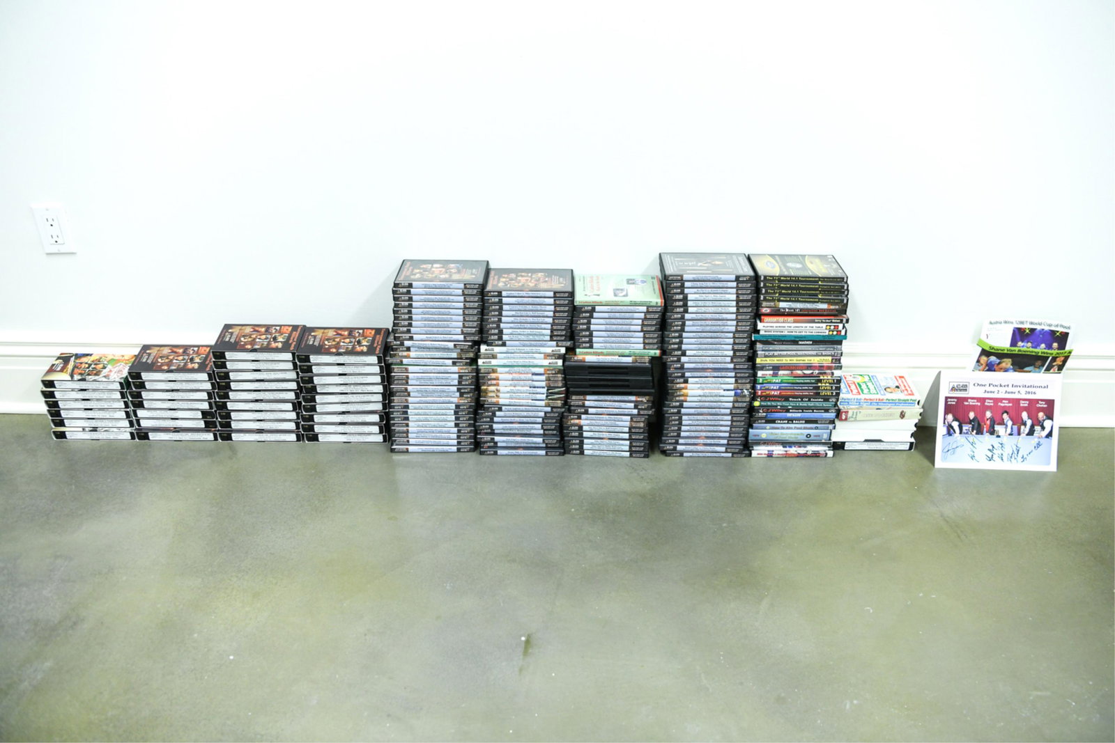 BILLIARDS RELATED TRAINING DVDS AND MAGAZINES ETC (1 of 7)