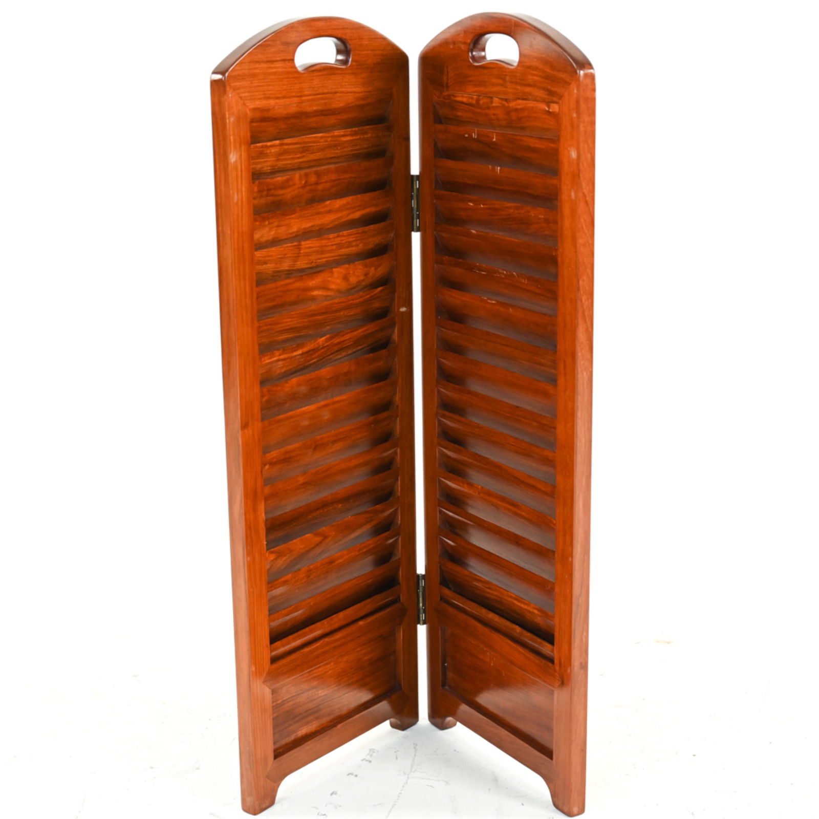 SMALL SOLID WOOD TWO-WAY FOLDING SHUTTER SCREEN (1 of 11)