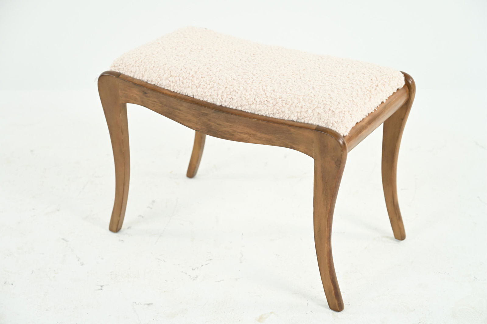 MID-CENTURY ROBSJOHN-GIBBINGS STYLE STOOL (1 of 7)