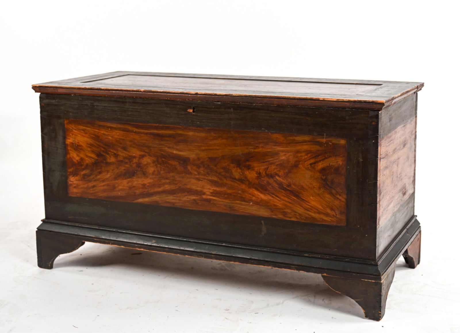 FAUX PAINTED PINE WOODED TRUNK (1 of 14)