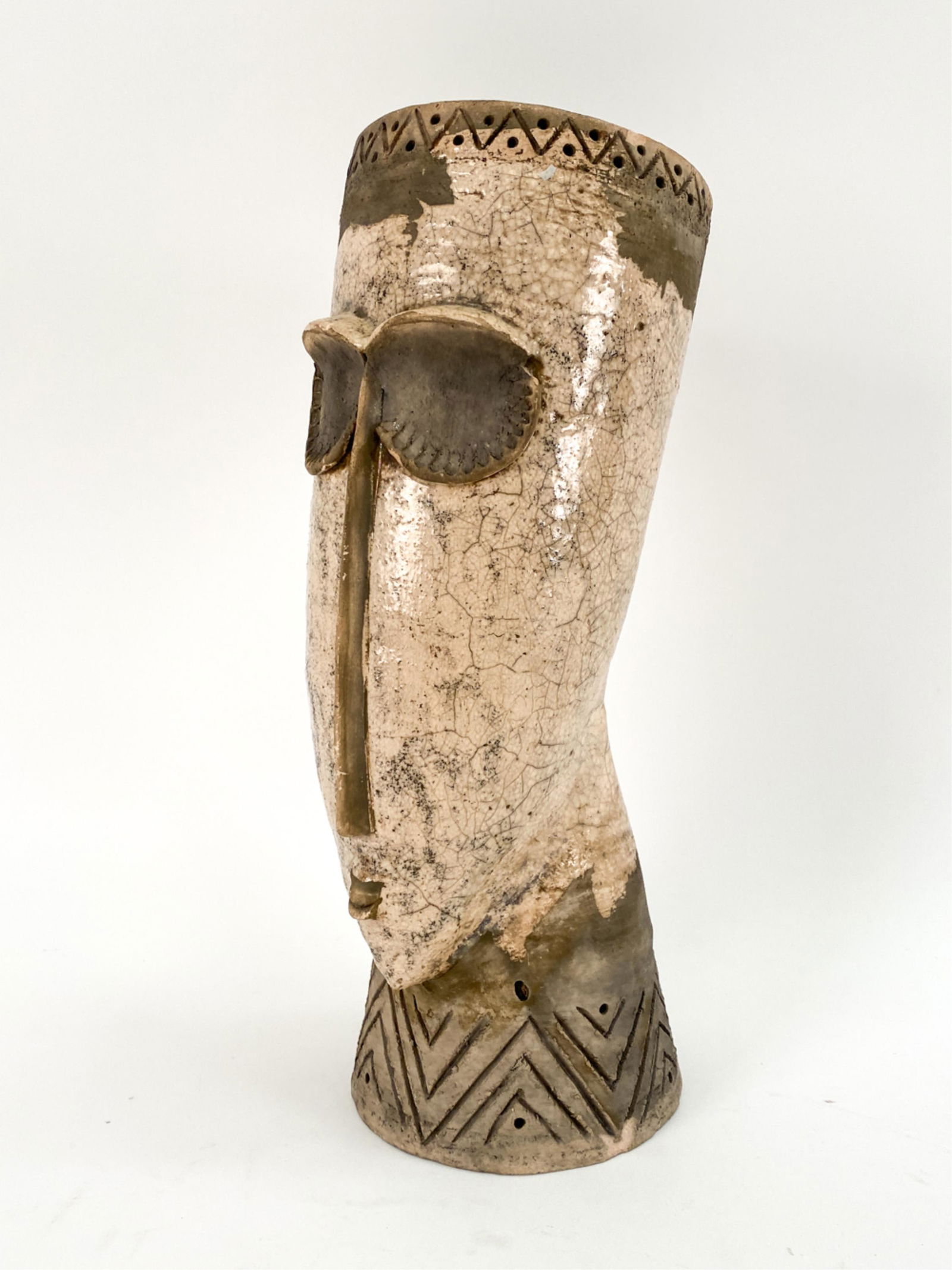 MODERNIST STUDIO POTTERY HEAD (1 of 10)