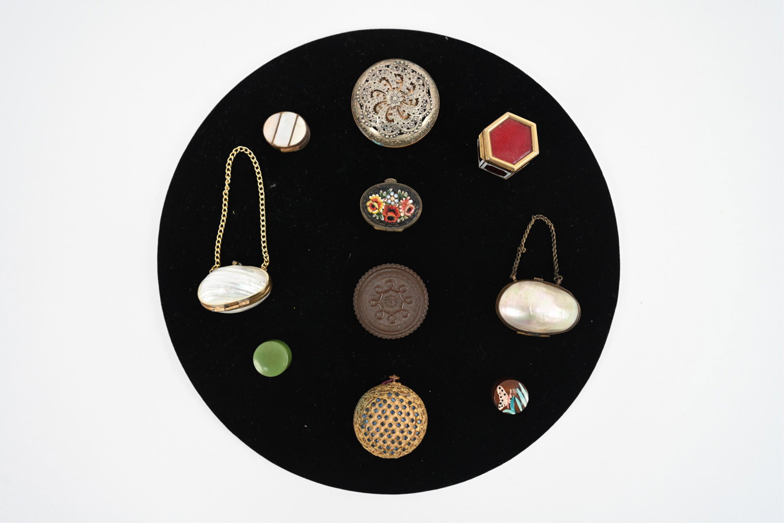 GROUPING OF ANTIQUE BOXES ETC (1 of 9)