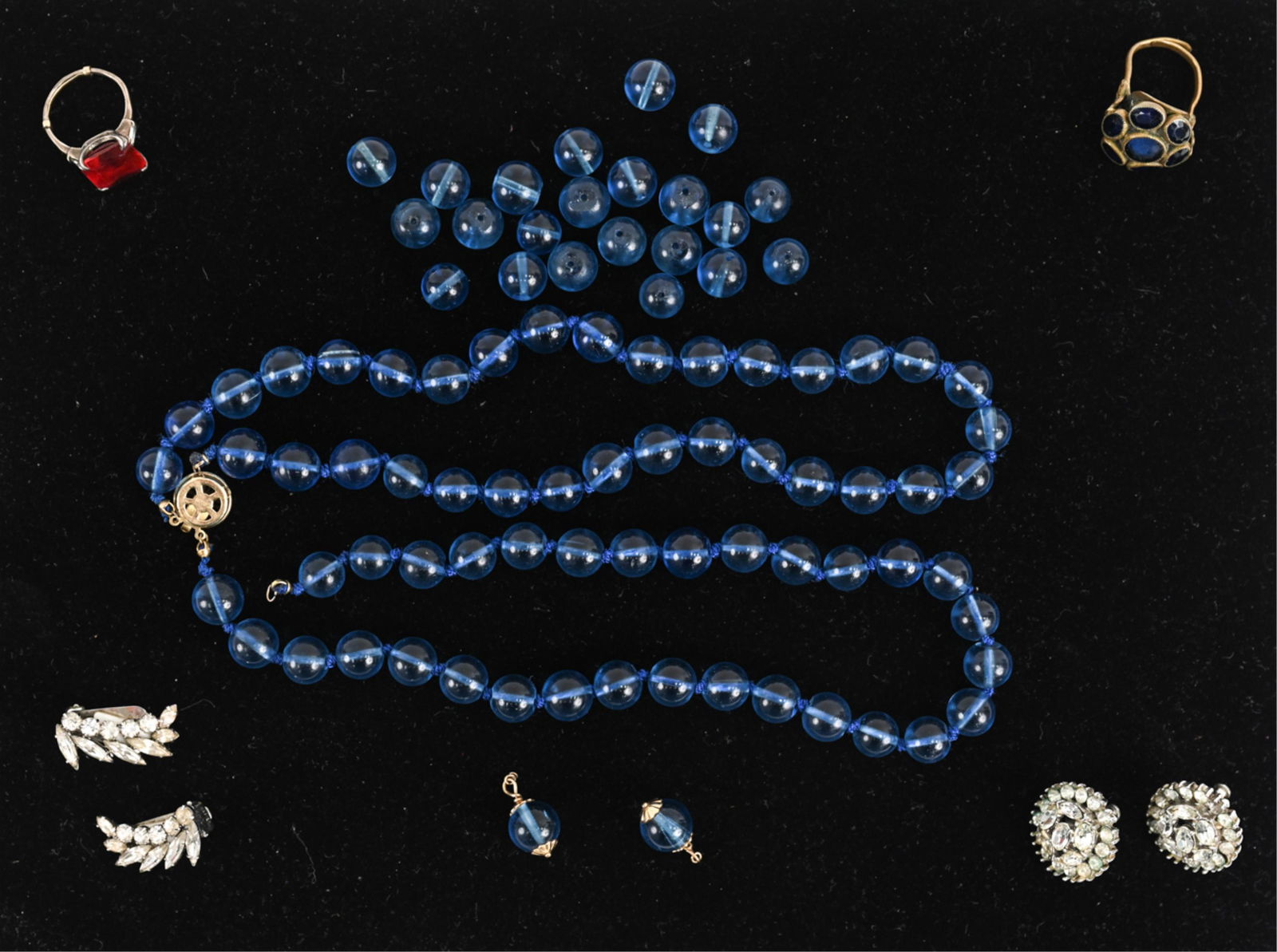 GROUPING OF ANTIQUE & VINTAGE JEWELRY INCL. SILVER (1 of 16)