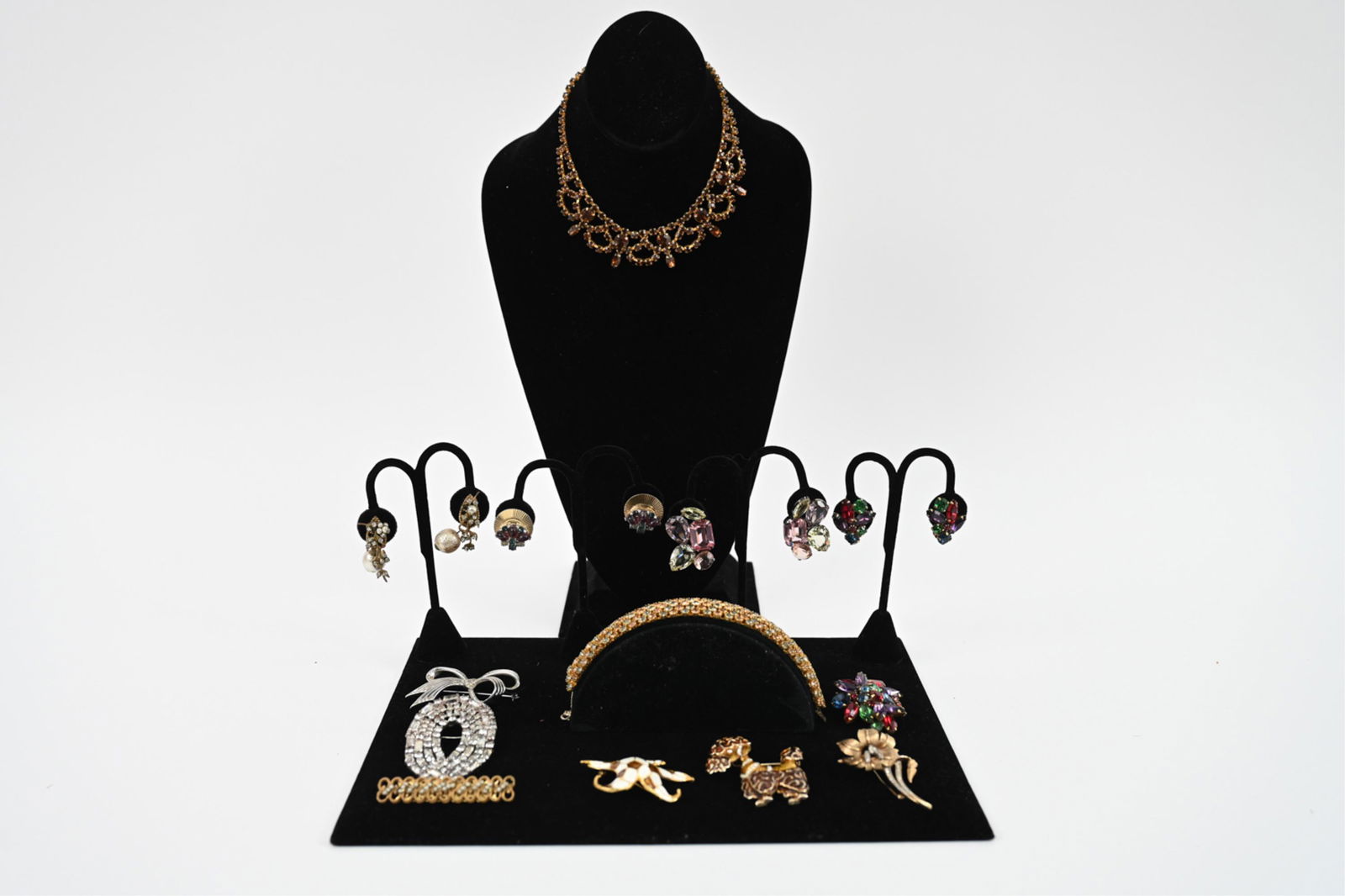 VINTAGE COSTUME JEWELRY- HASKELL WEISS BOUHER ETC (1 of 19)