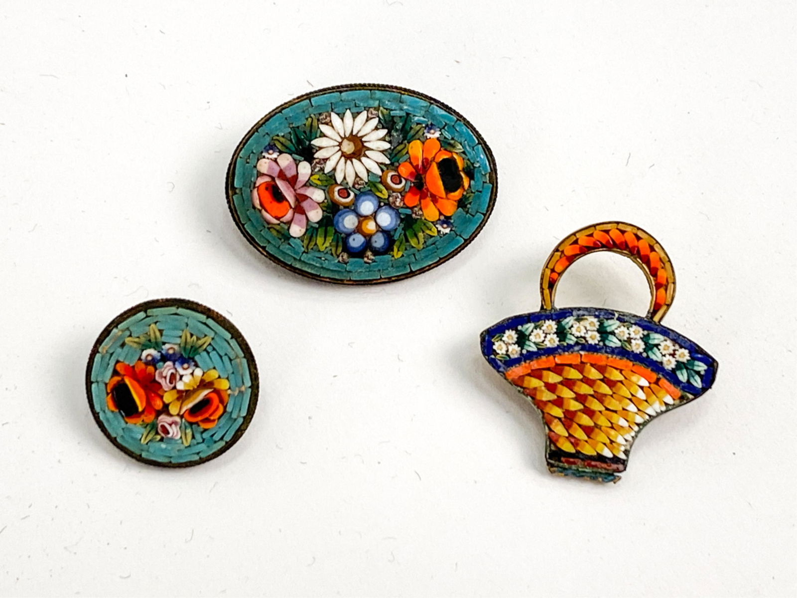(3) VINTAGE ITALIAN MICROMOSAIC BROOCHES (1 of 14)
