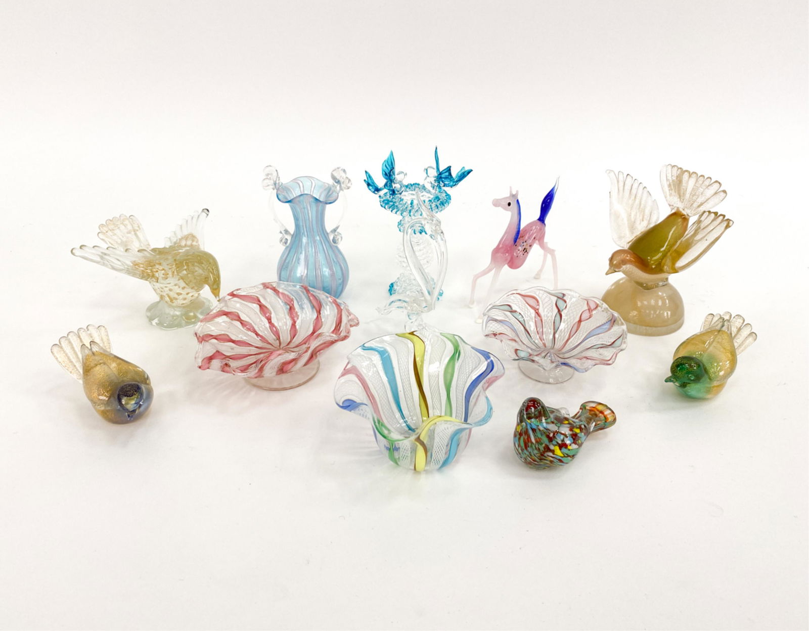 GROUPING OF MURANO & MURANO-STYLE GLASS (1 of 15)