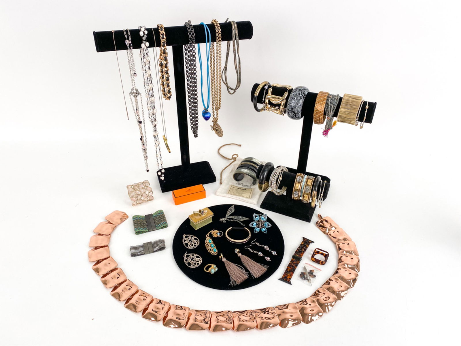 CONTEMPORARY COSTUME JEWELRY (1 of 12)