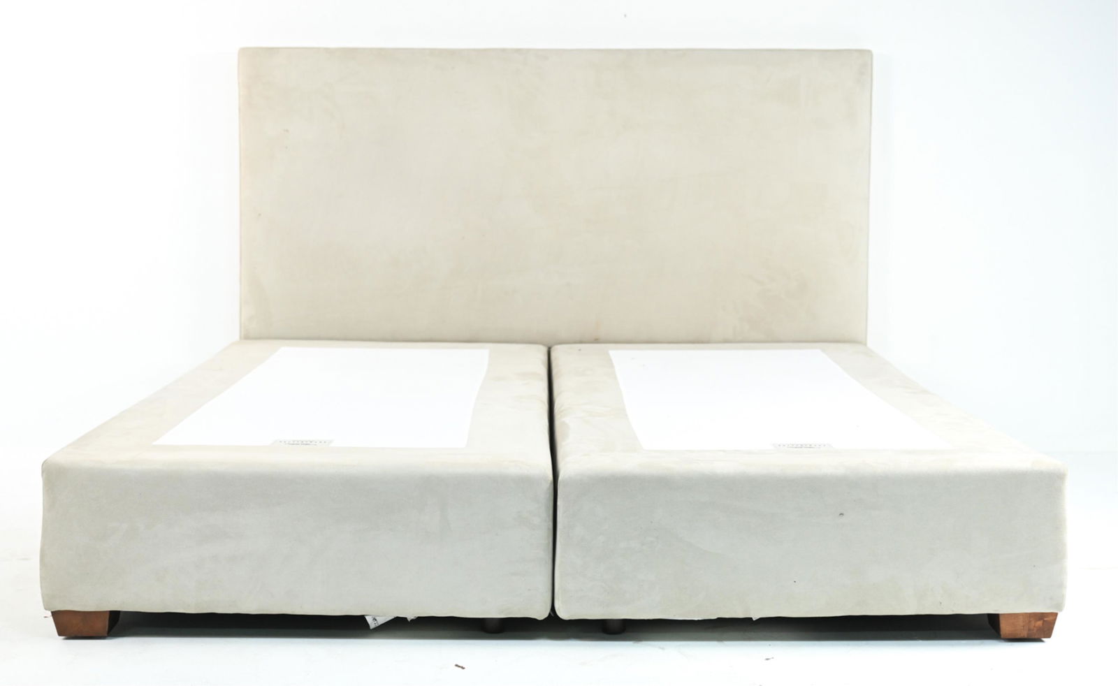 MITCHELL GOLD & BOB WILLIAMS KING BED FRAME (1 of 14)