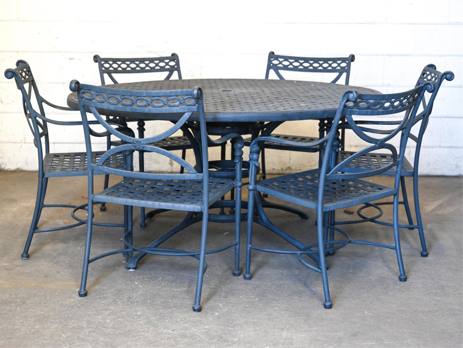 CONTEMPORARY ALUMINUM PATIO TABLE & (6) CHAIRS (1 of 17)