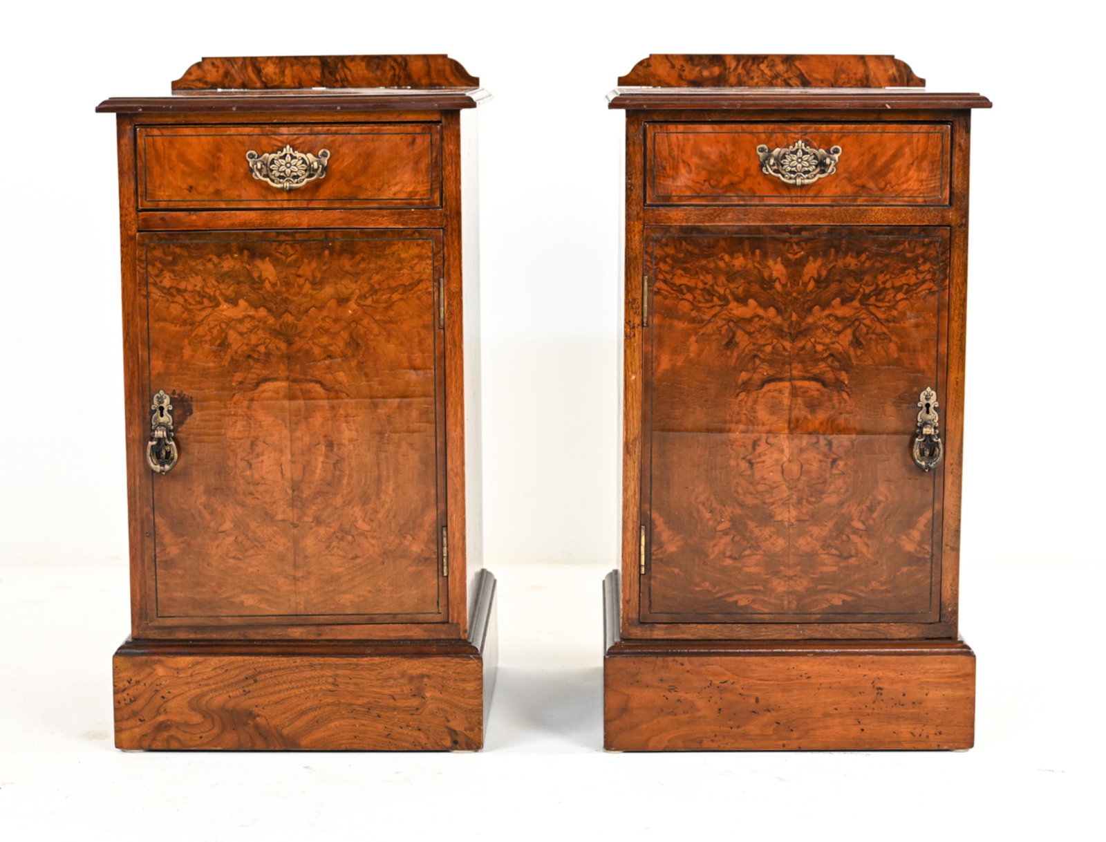 PAIR OF ENGLISH SIDE CABINETS: Dimensions: H 27.5" x W 15.5" x D 15" Condition: Minor cracking of veneers. Surface scratches to top surfaces. Wear is consistent with age and use.