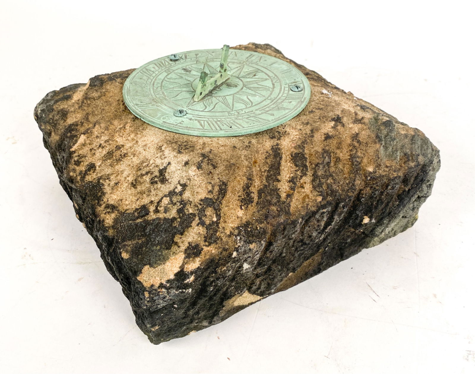 BRONZE & STONE GARDEN SUNDIAL ON PEDESTAL (1 of 20)