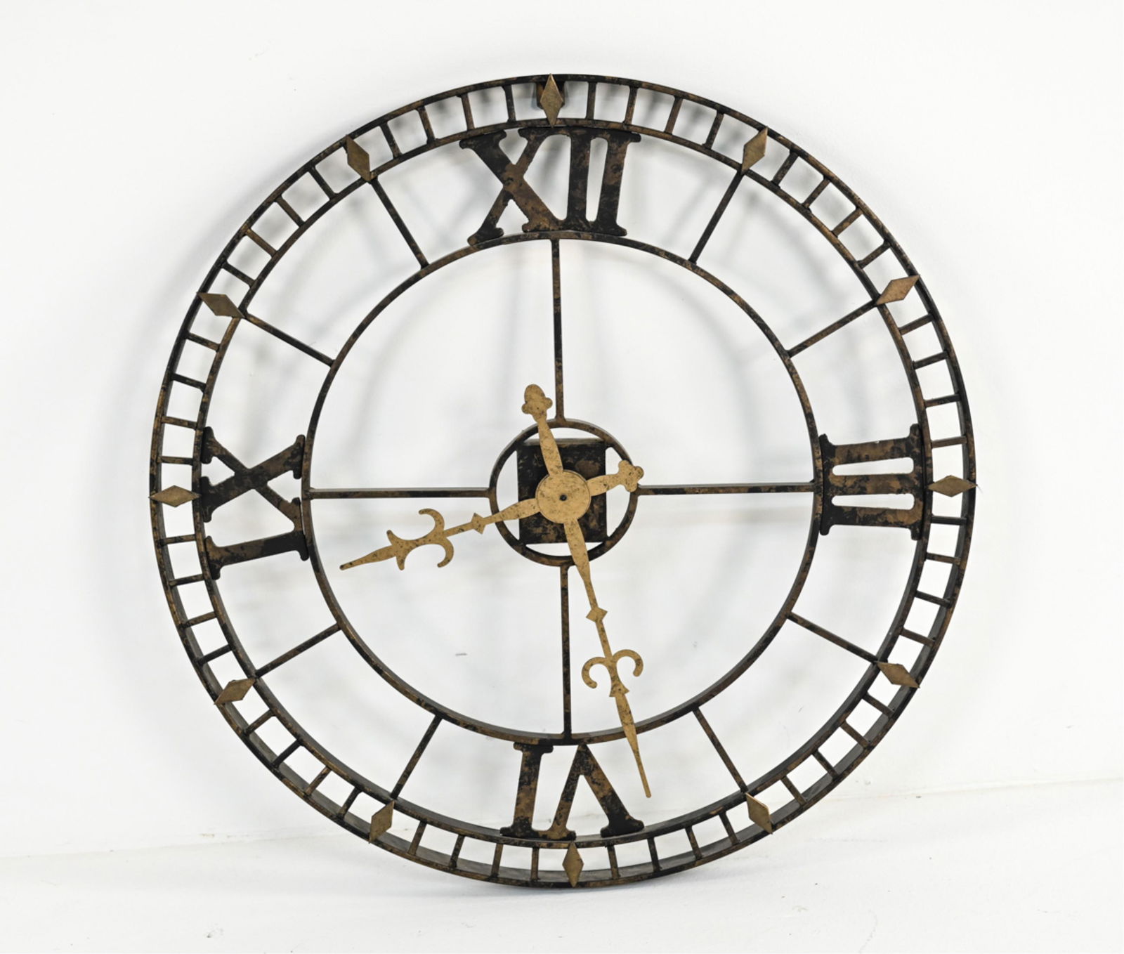 CONTEMPORARY PAINTED CAST BRONZE WALL CLOCK (1 of 8)