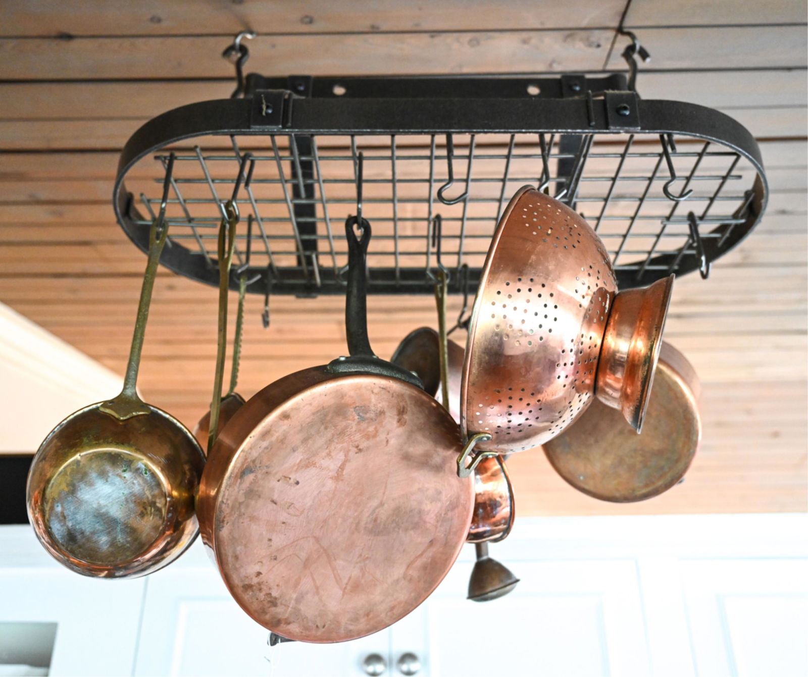 COPPER KITCHENWARE GROUPING (1 of 6)