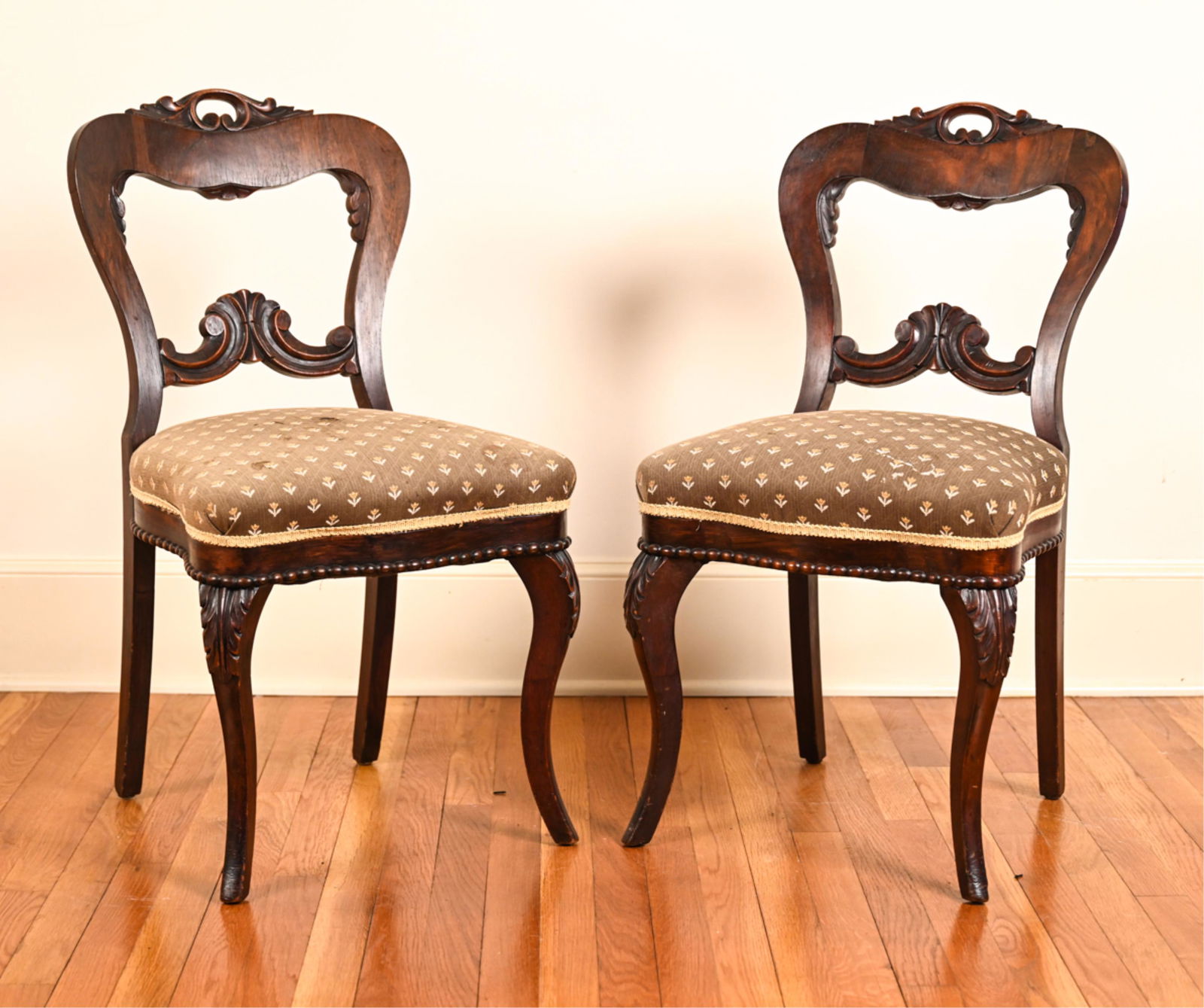 (3) VICTORIAN CARVED SIDE CHAIRS (1 of 12)