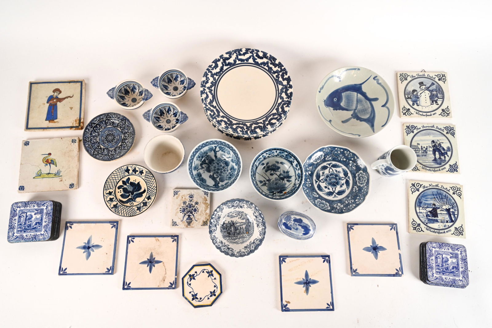BLUE AND WHITE GROUPING (1 of 20)