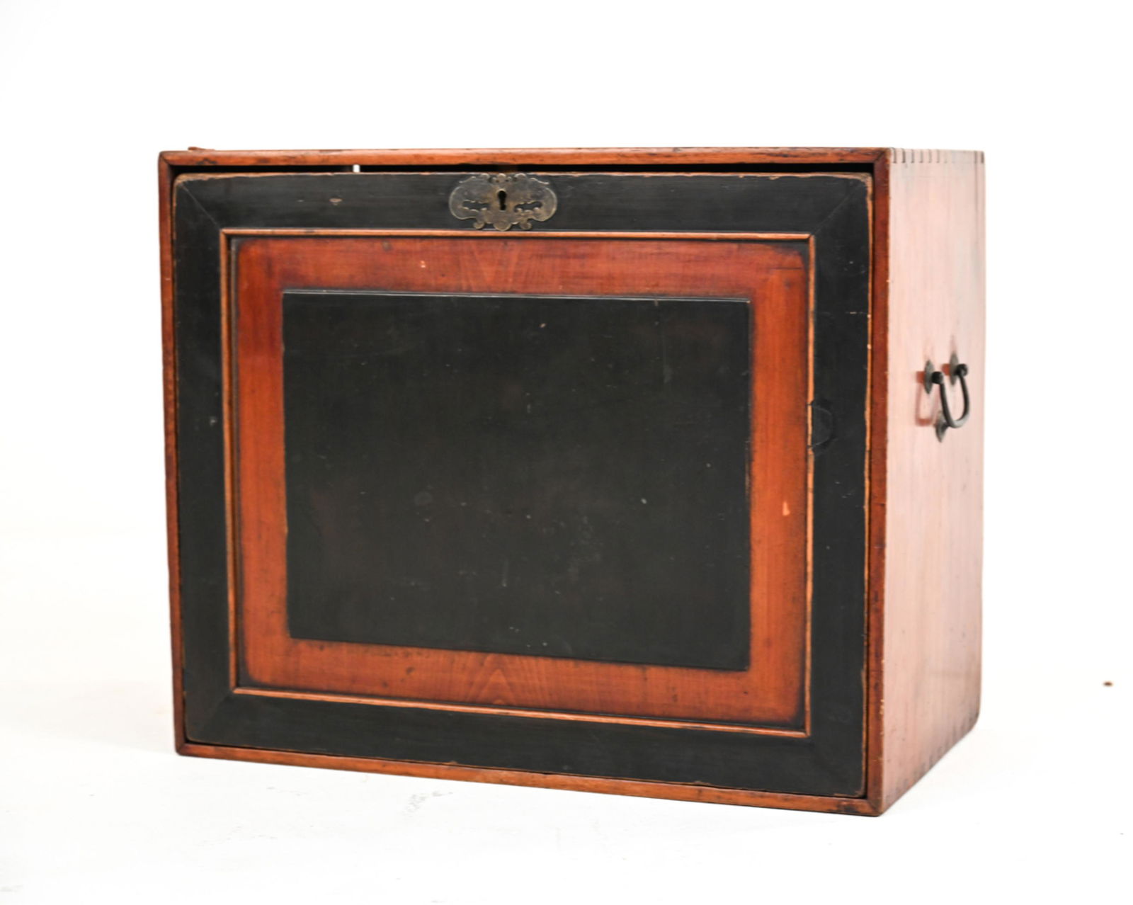 ANTIQUE CHINESE EXPORT PAINTED WOOD BOX (1 of 16)