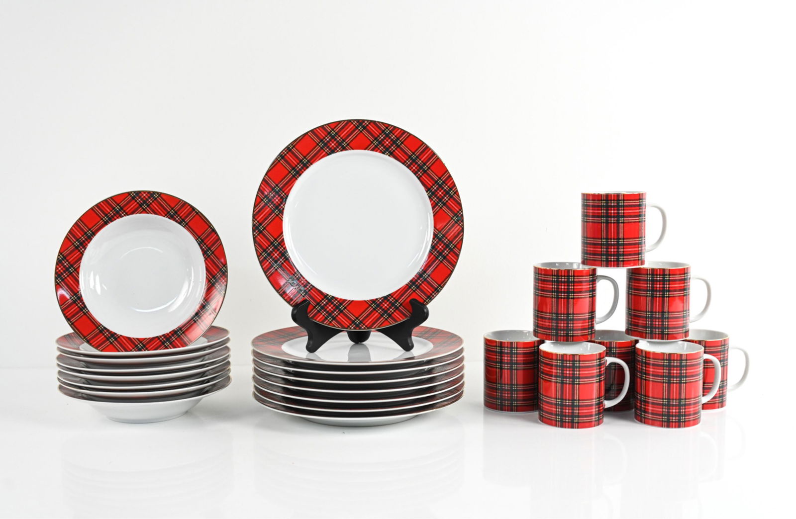 BLOOMINGDALES PLAID CERAMIC DINNER SERVICE FOR (8) (1 of 10)