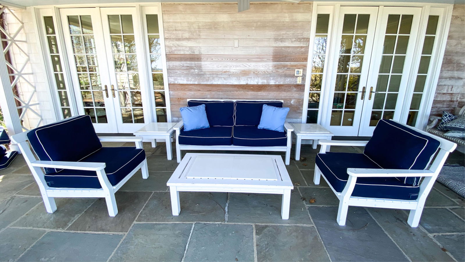 RESTORATION HARDWARE OUTDOOR PATIO FURNITURE SUITE May 10, 2022 Westport Auction in CT