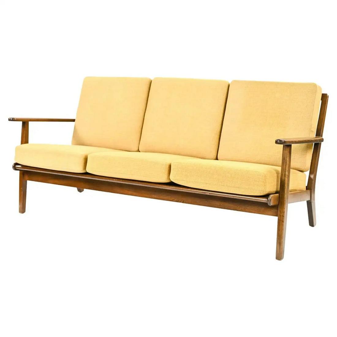 GETAMA MODEL GE88 DANISH MID-CENTURY SOFA (1 of 18)