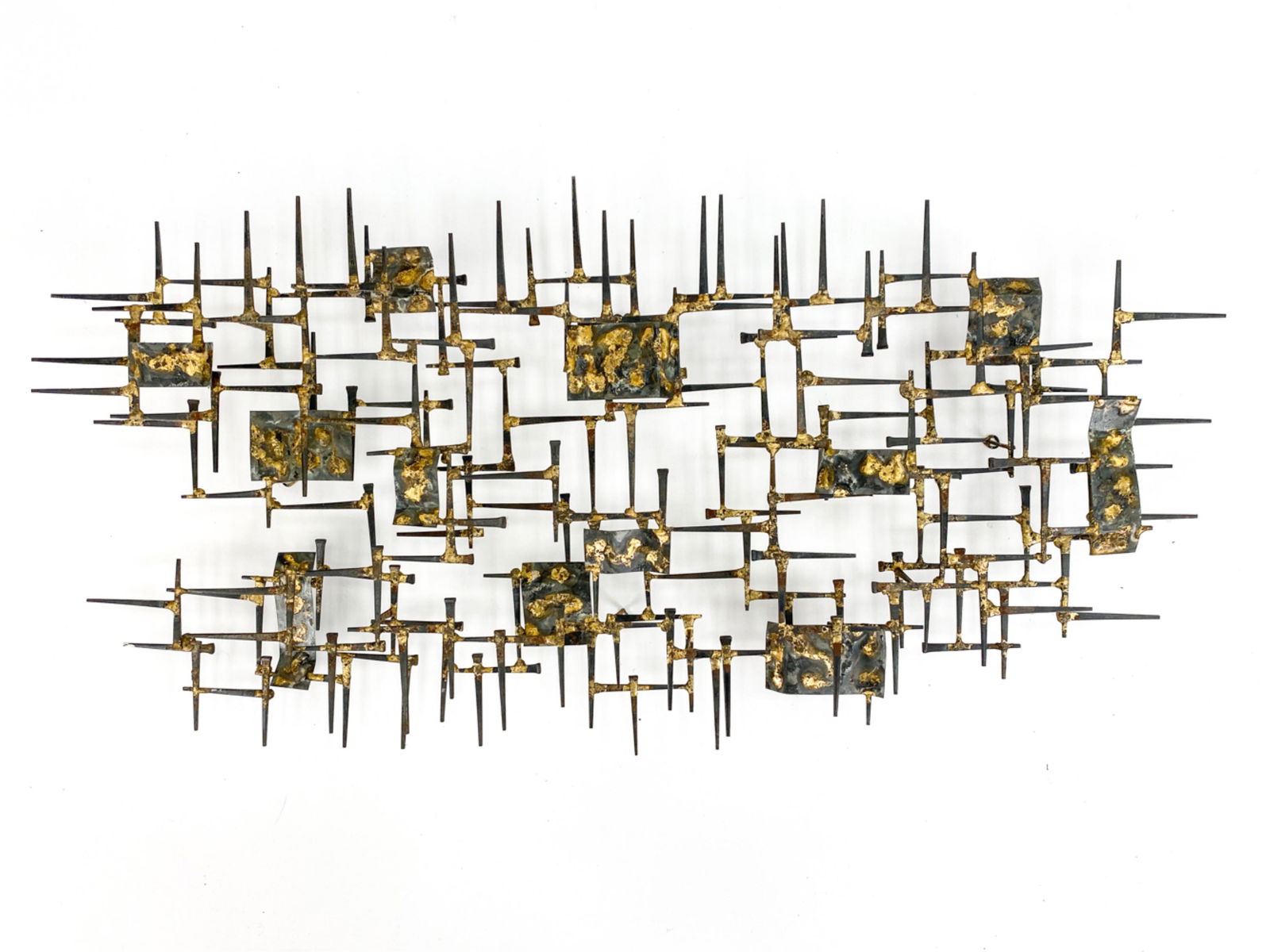 SIGNED 1967 BRUTALIST NAIL SCULPTURE (1 of 13)