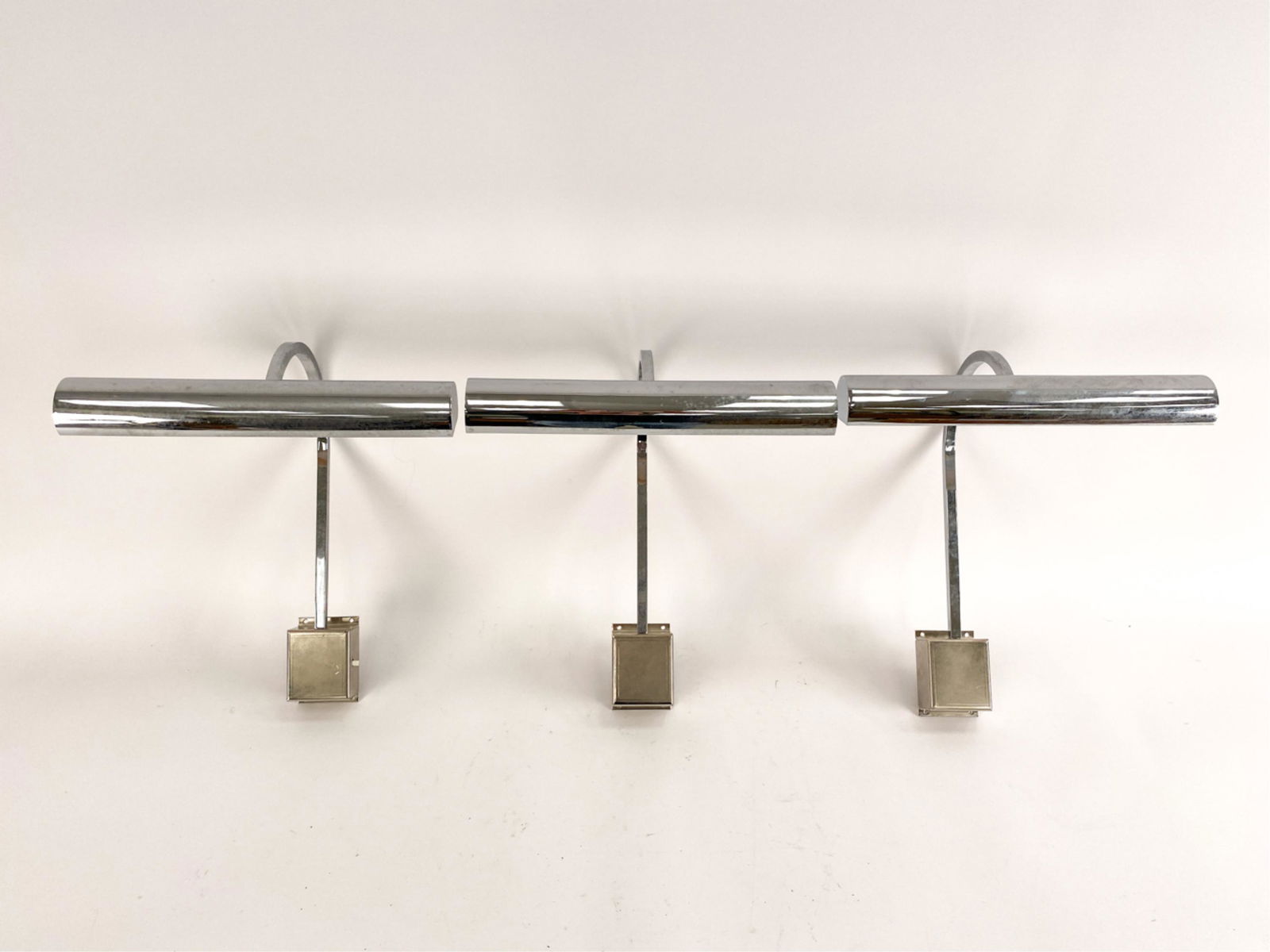 (3) MODERN CHROME WALL SCONCES / PICTURE LIGHTS (1 of 13)