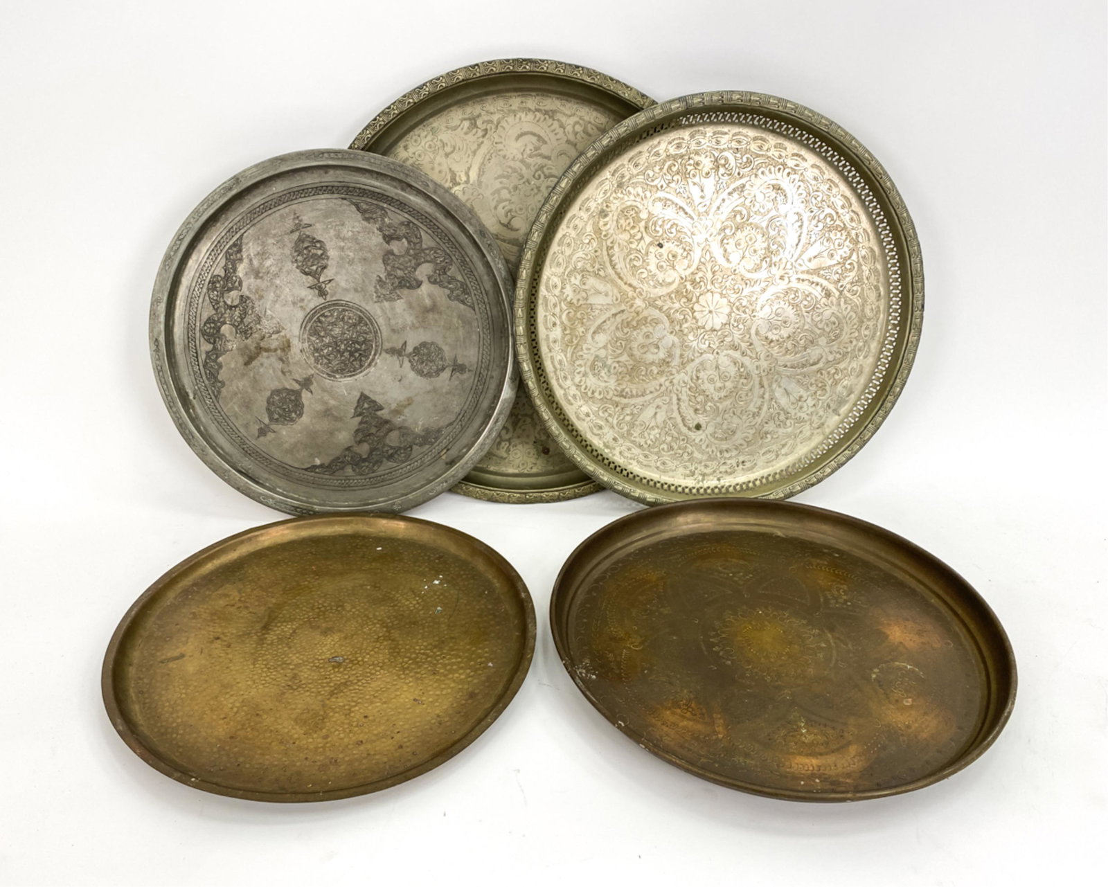 GROUPING OF BRASS TRAYS (1 of 12)